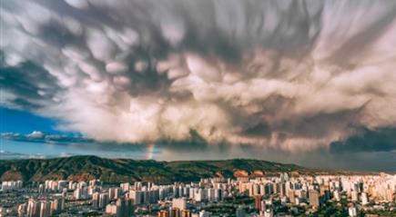 西寧奇觀! 當乳狀云遇上彩虹