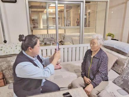 “社保藍”把服務和溫暖送上門