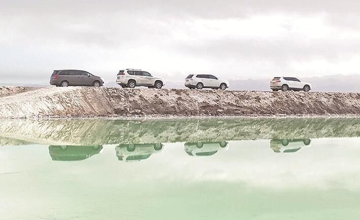 自駕游再迎熱潮 游客暢游大美青海