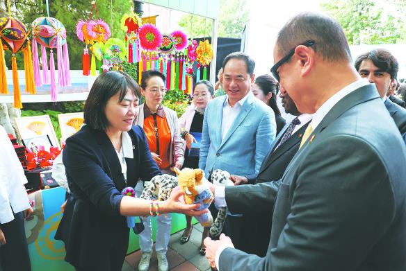 青海亮相全國對外友協2023“友好日”活動