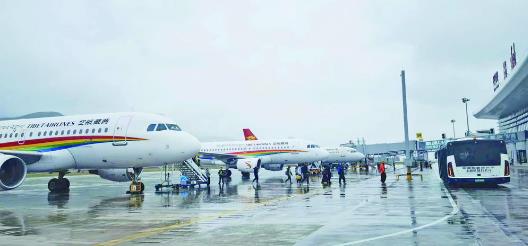 玉樹機場靠什么每日執行9班航班