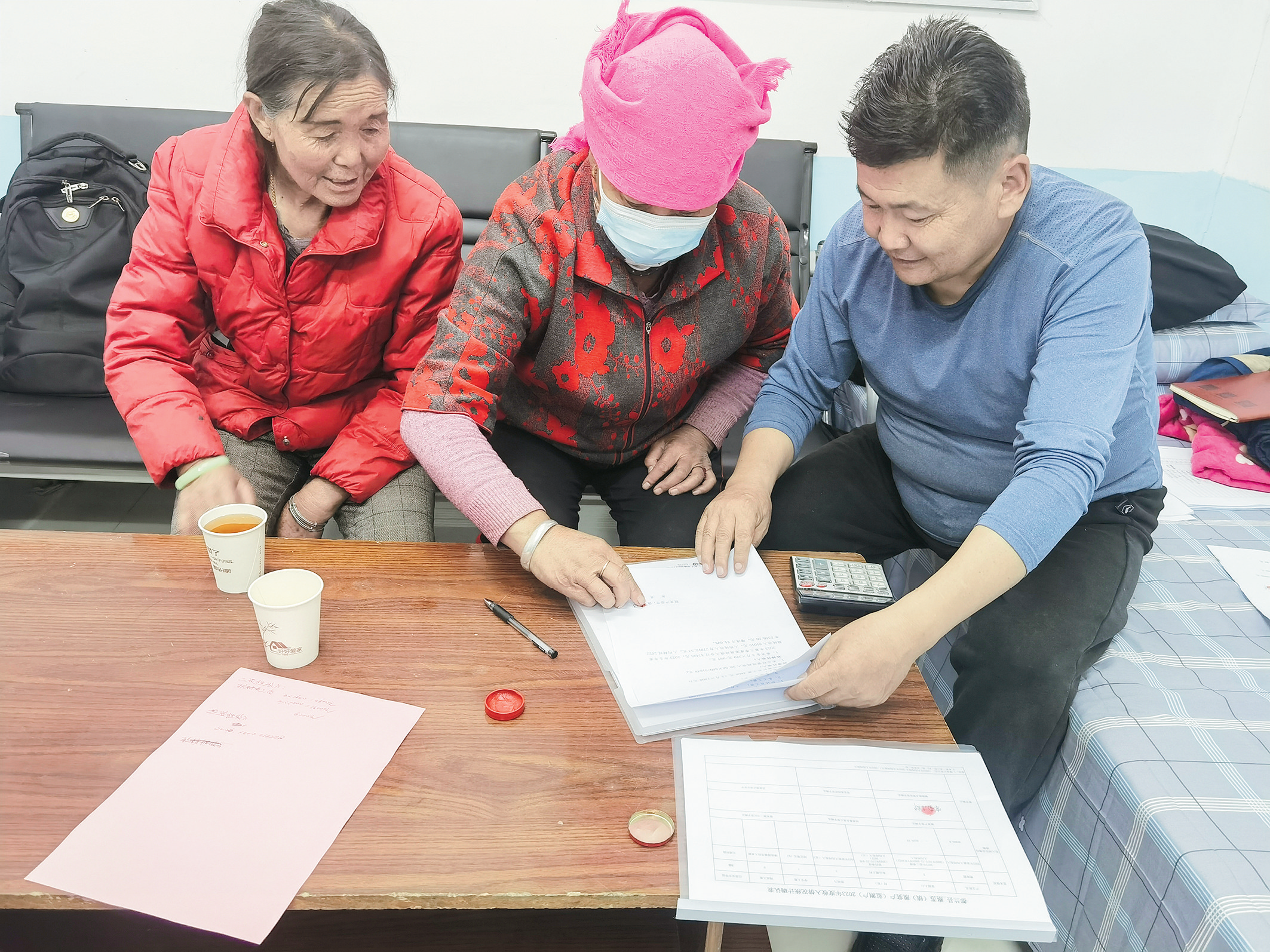 【鞏固拓展脫貧攻堅成果同鄉村振興有效銜接·進行時】扎根基層勤耕耘 絲絲縷縷暖民心——記海西州都蘭縣察汗烏蘇鎮東山根上村第一書記卓南