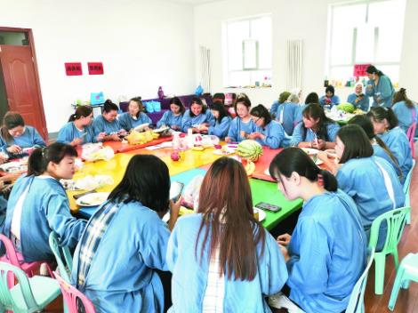 【學(xué)思想 強(qiáng)黨性 重實(shí)踐 建新功】“心貼心”服務(wù) “零距離”解困