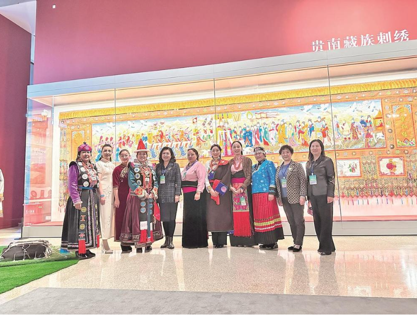 貴南藏繡亮相中國工藝美術館