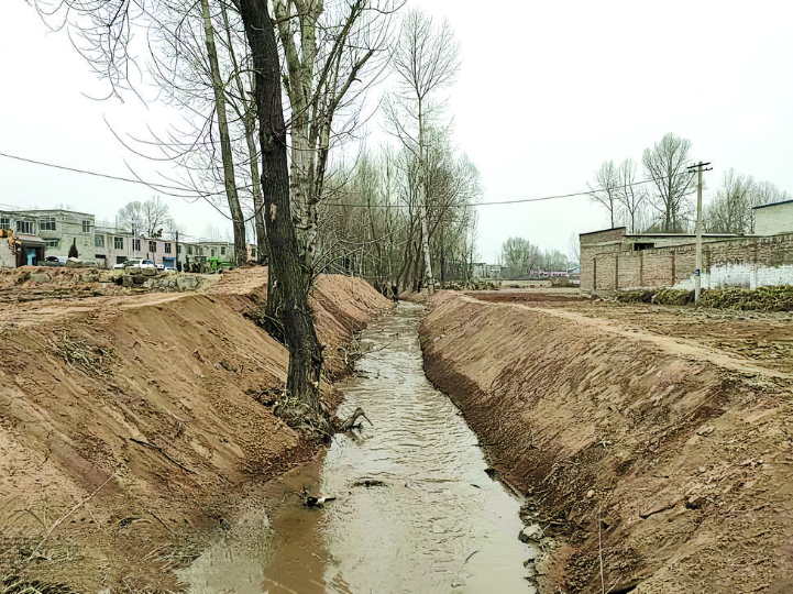 【中央生態(tài)環(huán)保督察·整改進(jìn)行時(shí)·青海在行動(dòng)】河道“大掃除” 疏浚保暢通