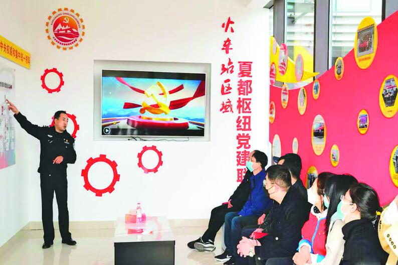 【迎接全省兩會(huì)】“實(shí)”字當(dāng)頭促發(fā)展 “干”字為先走在前