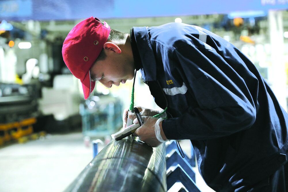 【兩會你我他】在高質(zhì)量發(fā)展軌道上奮勇爭先