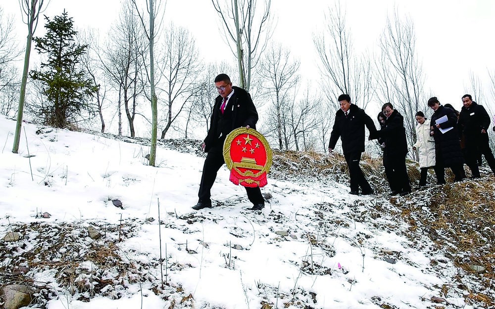 奮力繪就平安青海建設新“楓”景