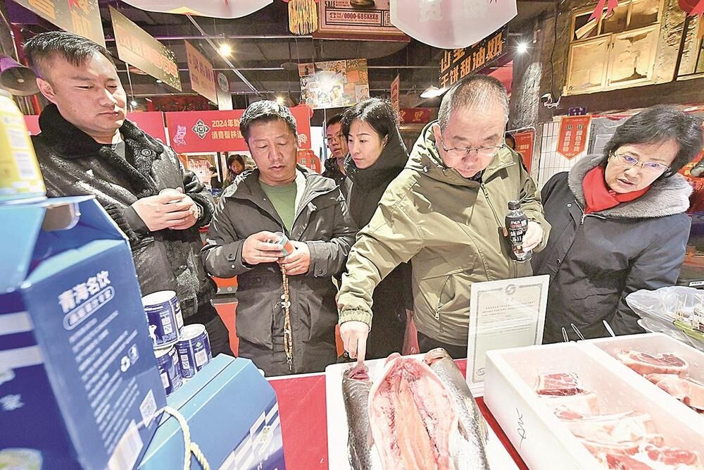 【新春走基層】特色產品亮相年貨節 消費者稱贊青海年貨很時尚