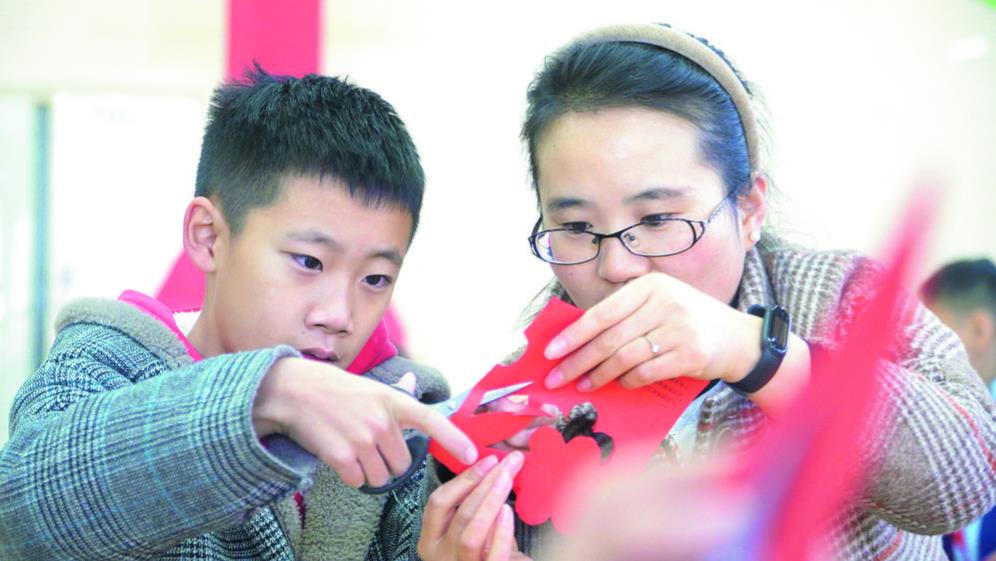 墨拓古韻紙留香 龍年納福年味濃