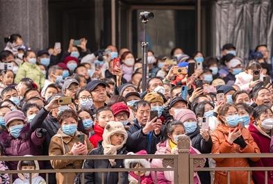 “西寧社火”刷屏了!