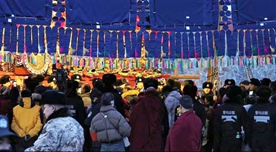 【新春走基層】流光溢彩下,他們都是守護者——酥油花展背后的溫暖故事