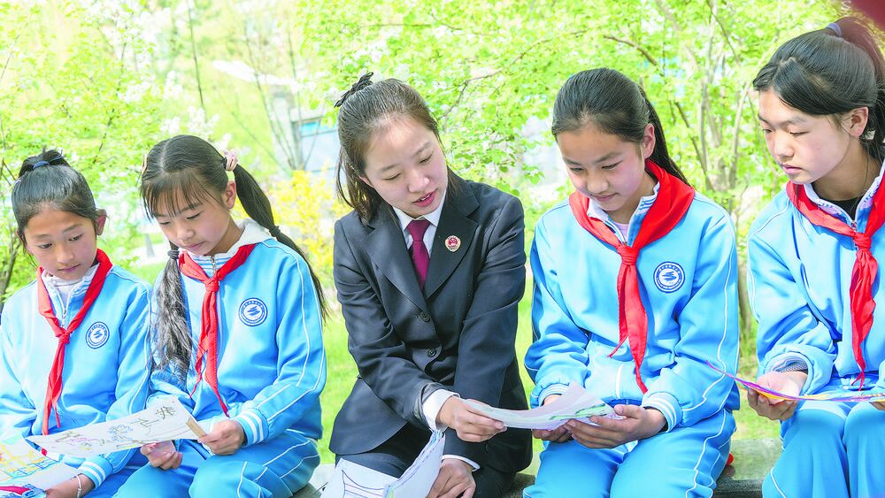 以高質(zhì)效檢察履職更好維護未成年人合法權(quán)益