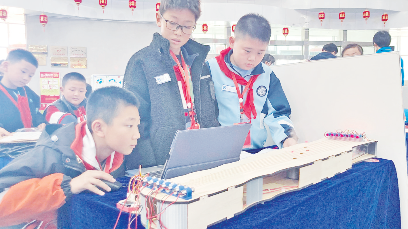 青少年科技創(chuàng)新大賽盡顯奇思妙想