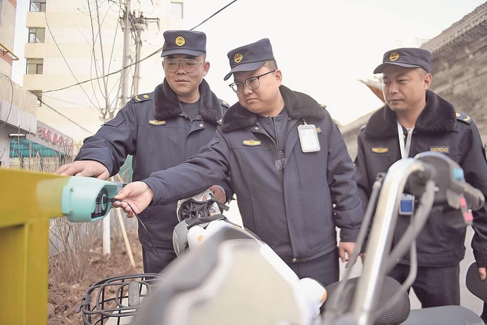 西寧市城東區(qū)設(shè)4處非機(jī)動(dòng)車集中充電點(diǎn) 可供108輛電動(dòng)車同時(shí)充電