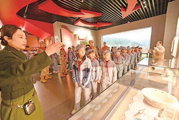 一場相隔80多年的青春對話