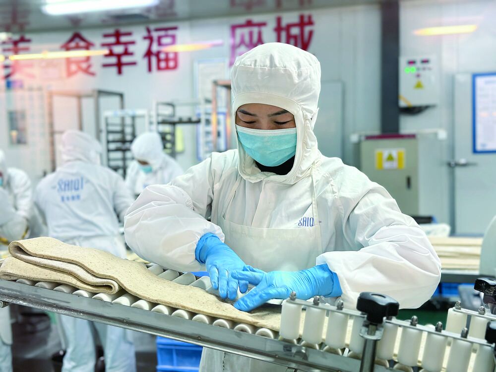 【新時代 新征程 新偉業(yè)·高質(zhì)量發(fā)展調(diào)研行】讓幸福糕點走出青海走向全國——“推動民營經(jīng)濟高質(zhì)量發(fā)展”系列報道之四