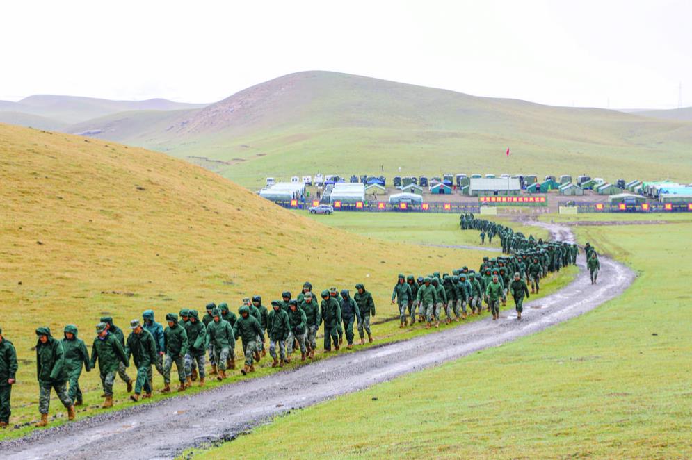 晝夜鏖戰(zhàn)鍛造反恐利刃