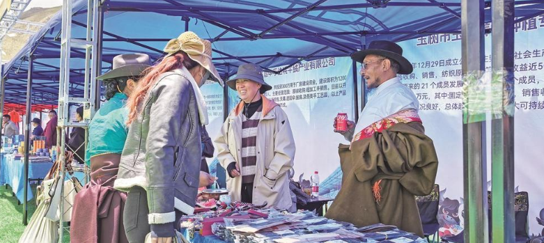 【大美青海·高原足球】青超聯賽玉樹賽區首場比賽玉樹牦牛隊戰平黃南熱貢藝術隊