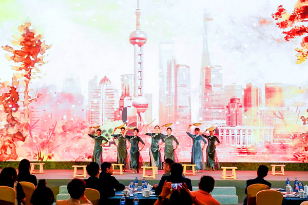 ZCC09934.JPG~tplv-9lv23dm2t1-resize-animforce-v1_1600_3000_gif_副本