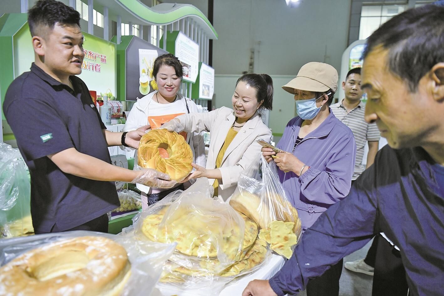 【聚焦第25屆中國·青海綠色發展投資貿易洽談會】青海綠色農畜產品銷售火爆