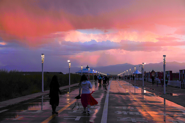 天空之鏡茶卡鹽湖晚霞 攝影:王生榮(8)_副本