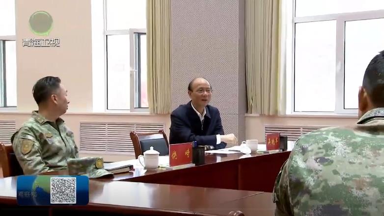 陳剛 吳曉軍“八一”看望慰問駐青部隊