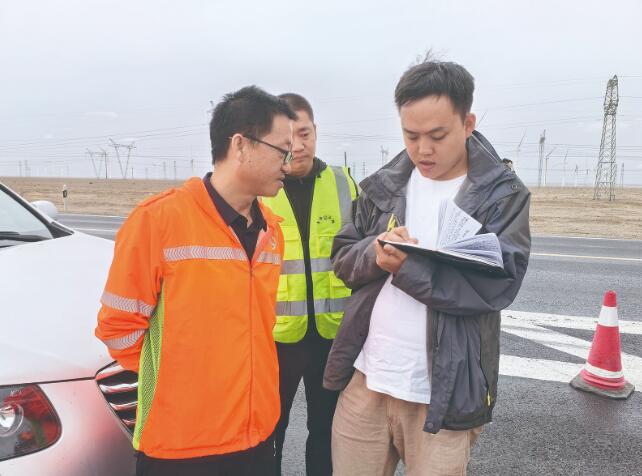 大道“一抹橘” 最是暖人心