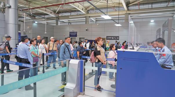 西寧至香港航班旅客流量創新高