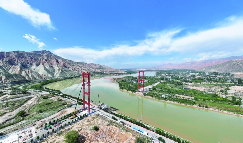 搶抓黃金施工期 重點項目穩步推進