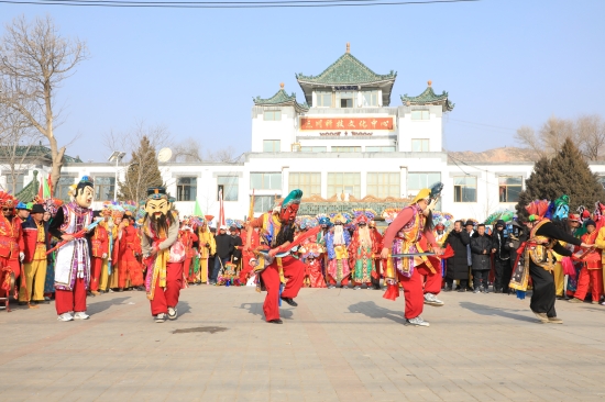 【鑄牢共同體 中華一家親】湟水河畔石榴花開