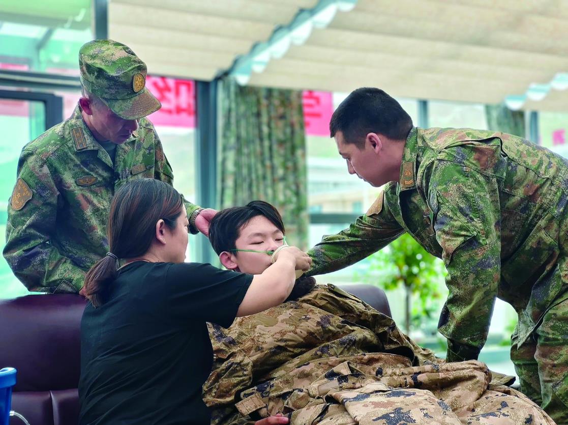 【大道向前 天路放歌——紀念“兩路”通車70周年】天上的兵站