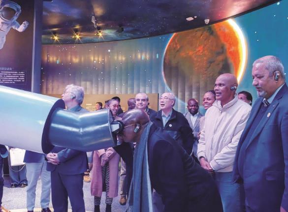 外國駐華使節(jié)青海行探尋生態(tài)之美 共促合作發(fā)展