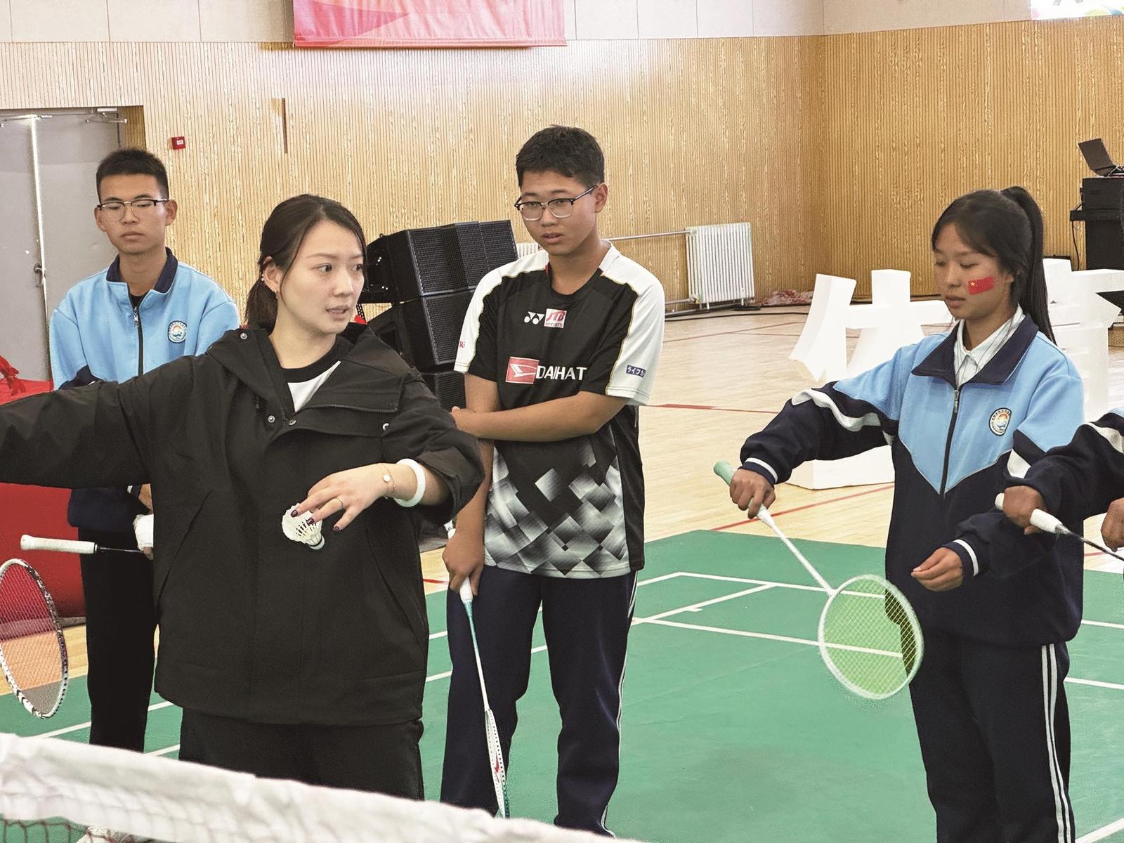 18名奧運健兒與青海學子零距離互動交流“奧運健兒的拼搏精神激勵我們前行”