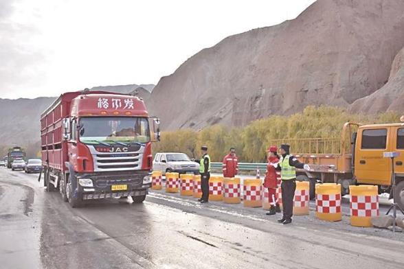 湟貴一級公路水毀路段恢復通車