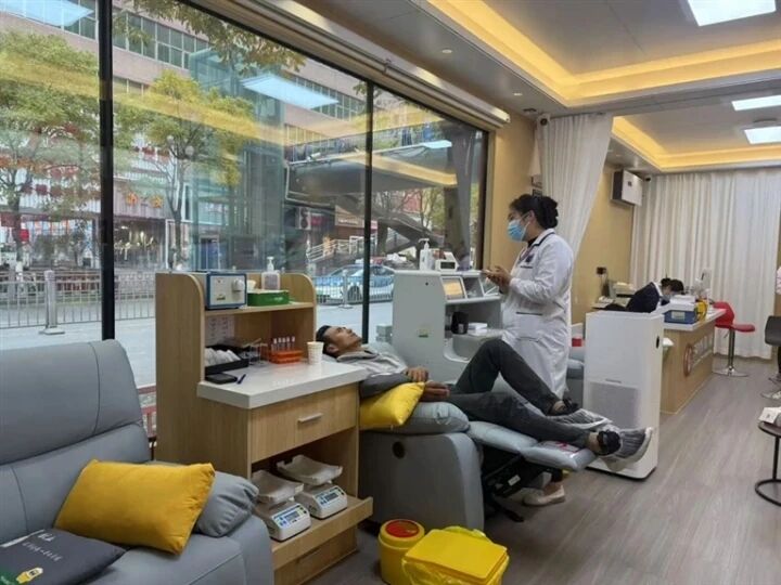 青海西寧:流動獻血點迎來蝶變