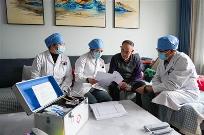 家中不可或缺的“健康守護(hù)者”——西寧家庭醫(yī)生簽約服務(wù)走在全國前列系列報道之五