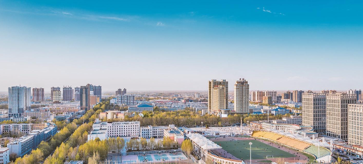 青海格爾木:歲月鐫刻的驚艷蛻變——寫在“兩路”通車70周年之際