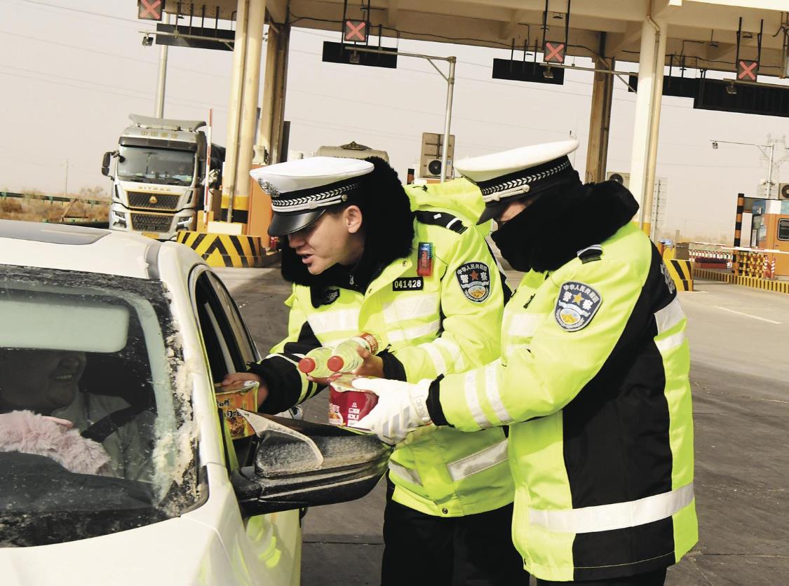 【新春走基層】回溫暖家 過團(tuán)圓年