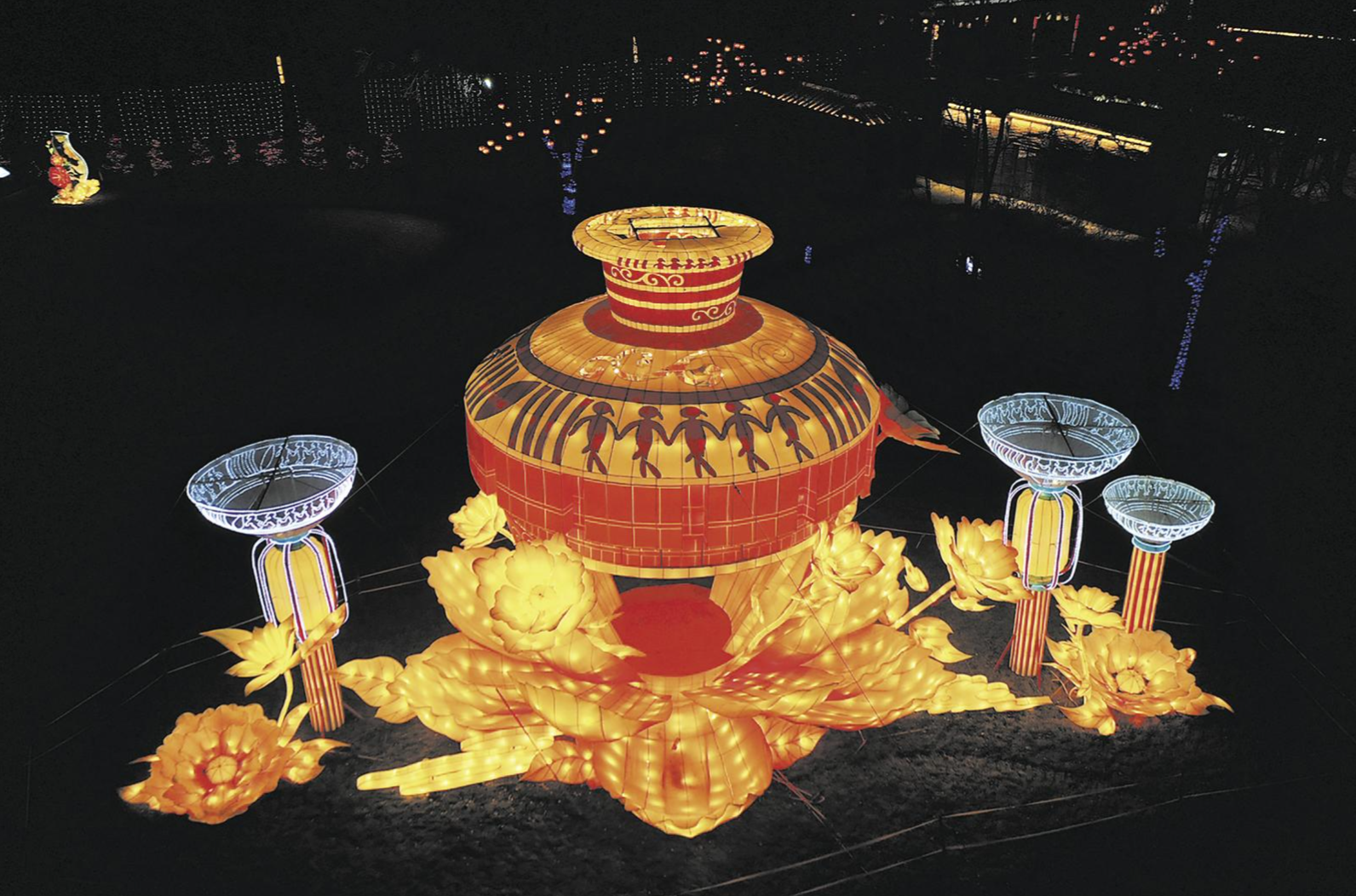 流光溢彩慶佳節