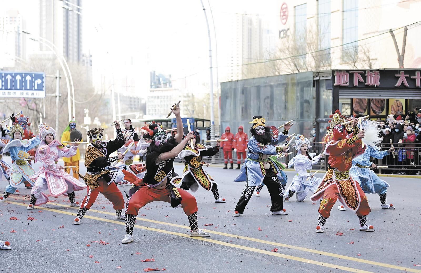 【文化中國(guó)行】震撼登場(chǎng)!社火鬧新春——2025年西寧市優(yōu)秀社火集中巡游活動(dòng)見聞