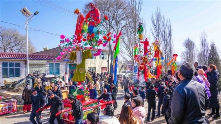 【新春走基層】高、懸、奇、妙!這場高臺,應(yīng)者云集