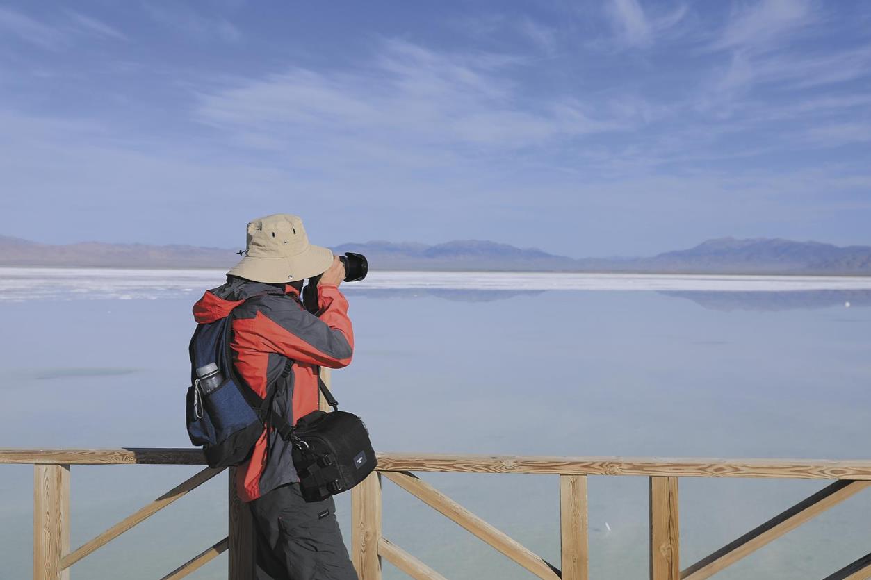 茶卡鹽湖春節“火熱”迎客
