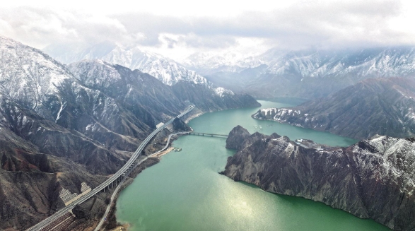 山水“匯”成水墨畫