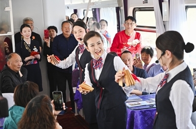 坐著火車游青藏