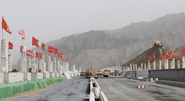 二季度全省重大項目建設打響“發令槍”