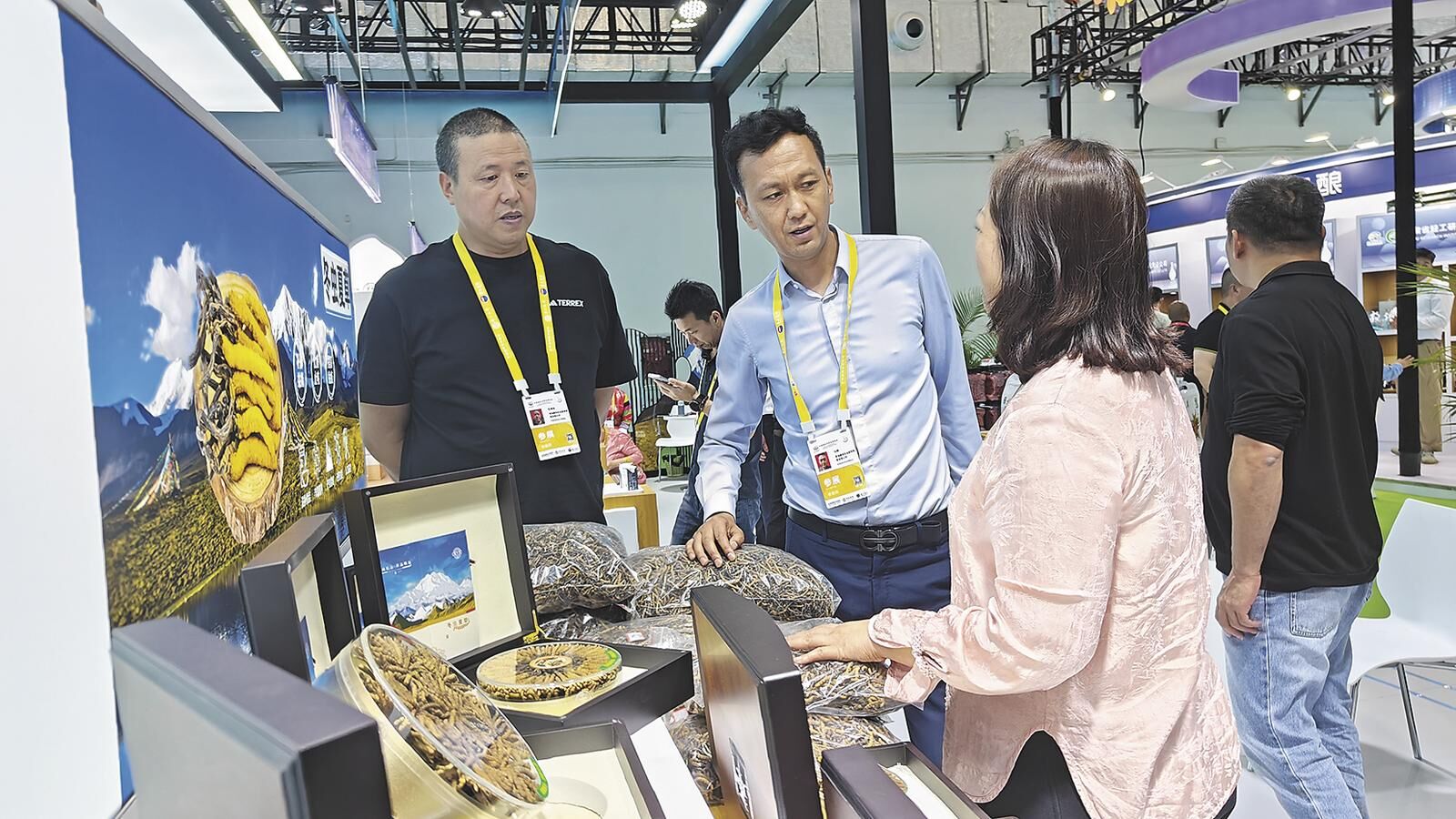 青海好物吸睛又吸“金”——青海省參加第五屆消博會見聞