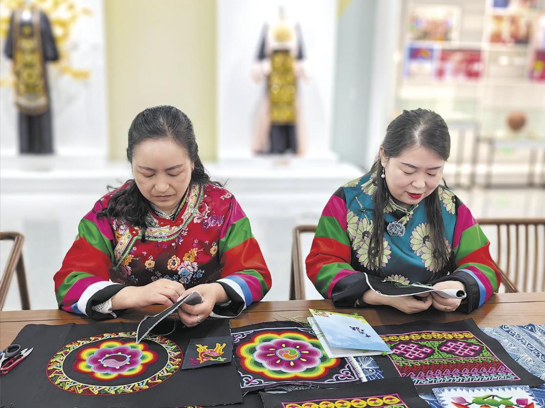 【文化中國行】土族盤繡 驚艷時光