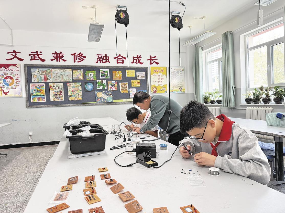 走近科學 從校園開始——青海改革樣本觀察·教育提質(二)