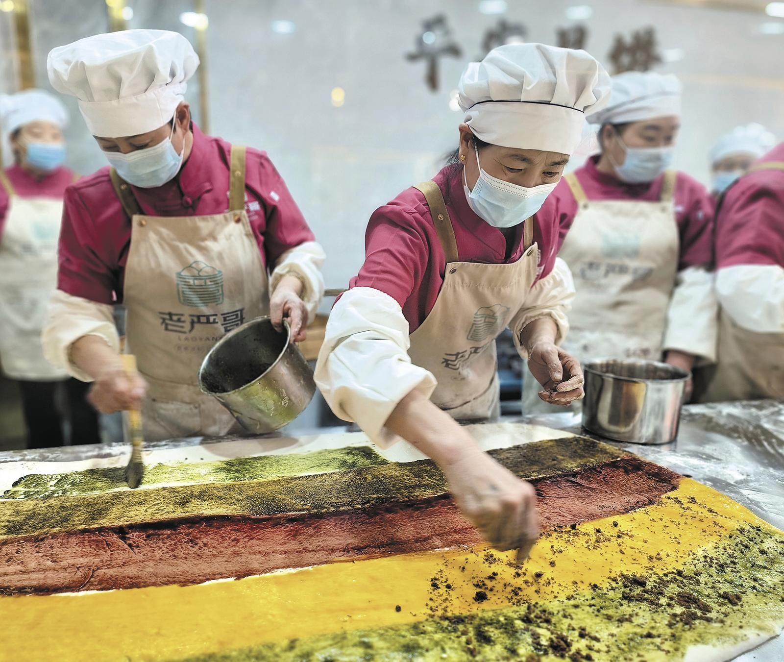 “阿嫂們又來參加非遺技藝學習啦”